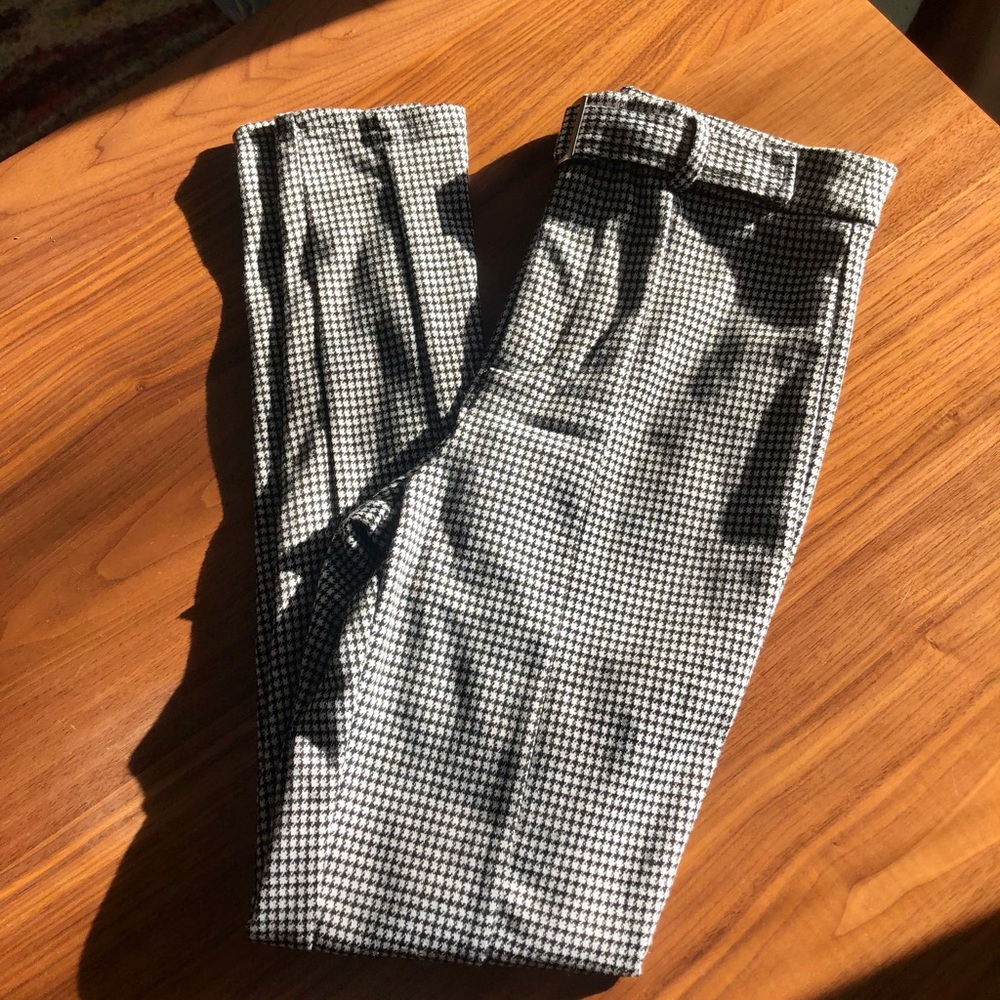 Fitted houndstooth pants